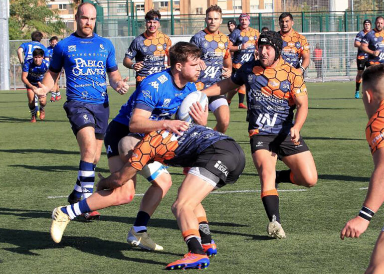 Sobre el equipo, el técnico sevillano añadía que “el estado de ánimo del equipo es de decepción, los jugadores están muy dolidos. Están entrenando bien y les duele perder jornada tras jornada."